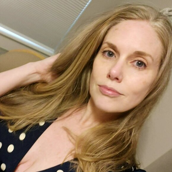 Meet your Posher, Kristina Louise - Picture 1 of 1